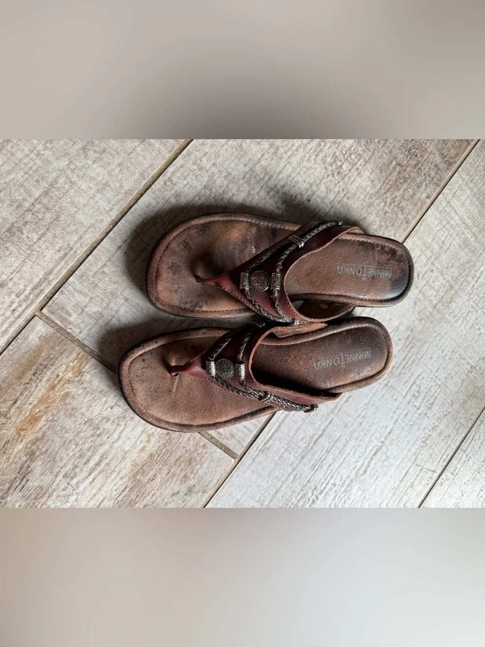 Size 8- Women’s Minnetonka Brown Leather Sandals
